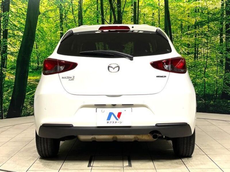 MAZDA2