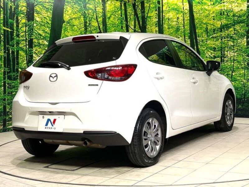 MAZDA2