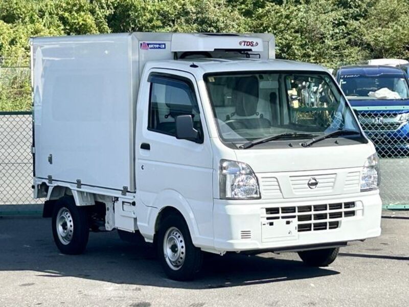NISSAN NT100 CLIPPER