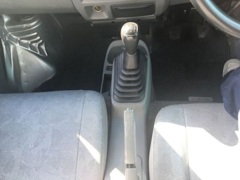 CLIPPER VAN