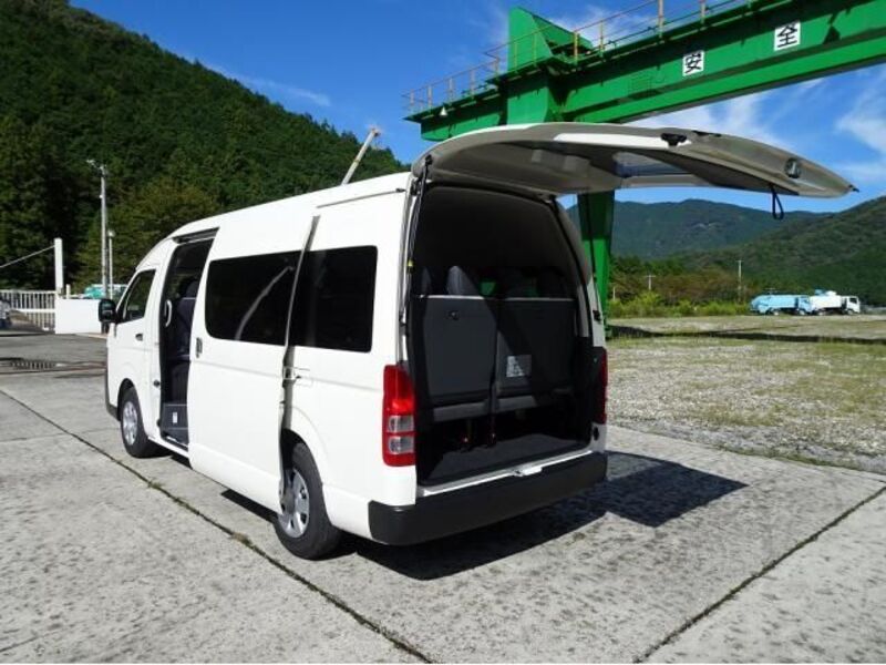 HIACE