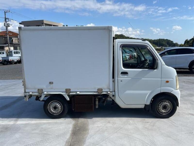 CARRY TRUCK
