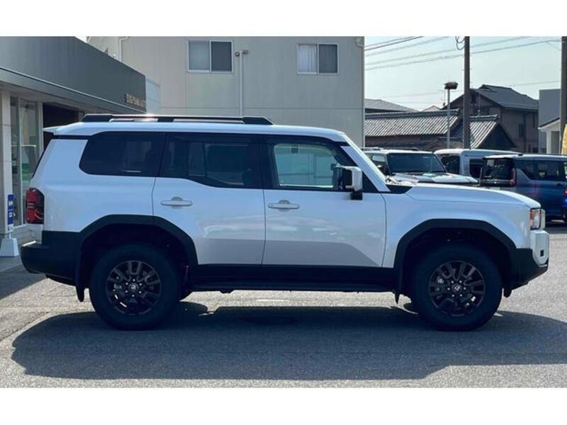 LAND CRUISER 250