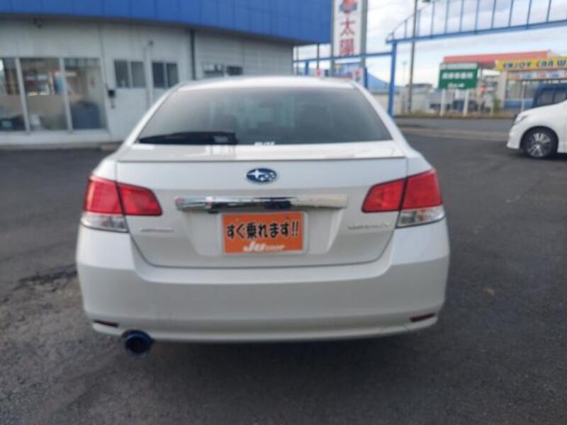 LEGACY B4