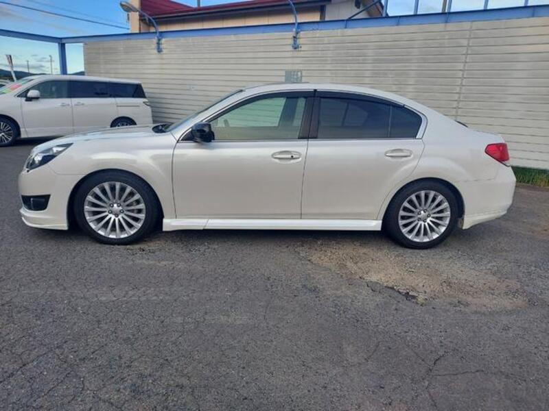 LEGACY B4