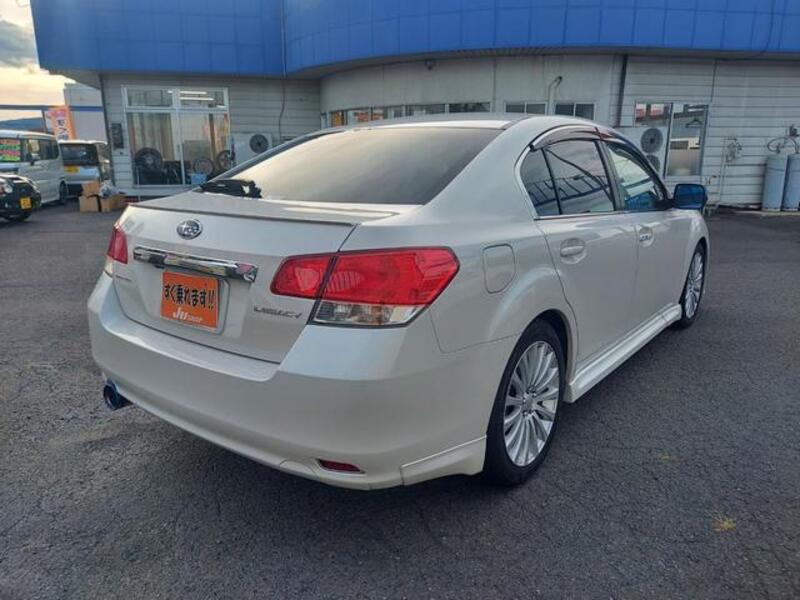 LEGACY B4