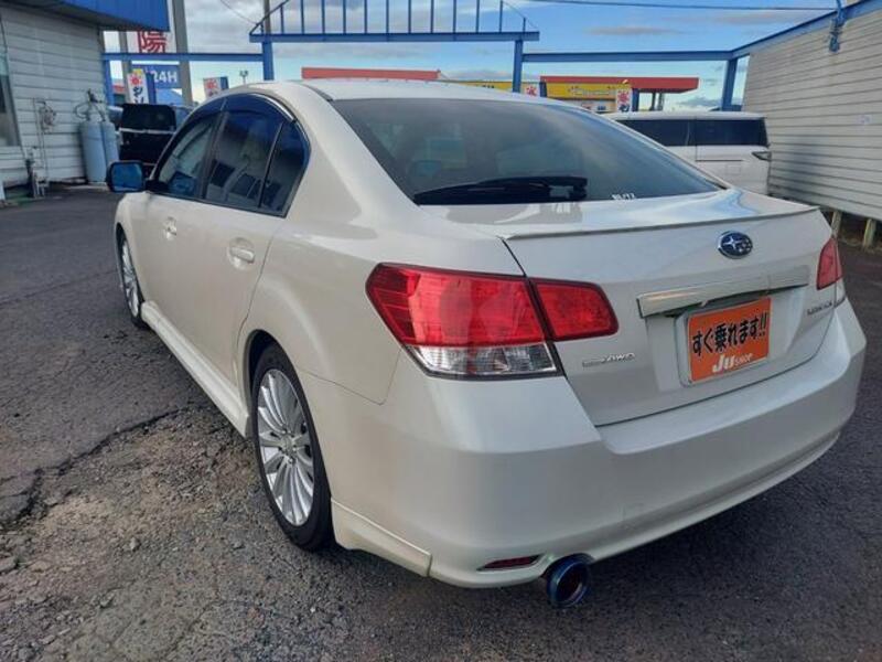 LEGACY B4