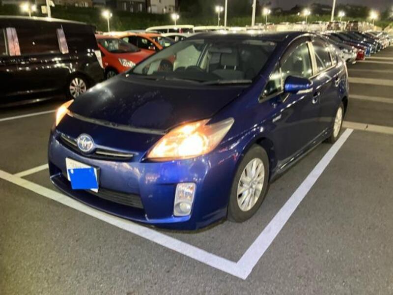TOYOTA PRIUS