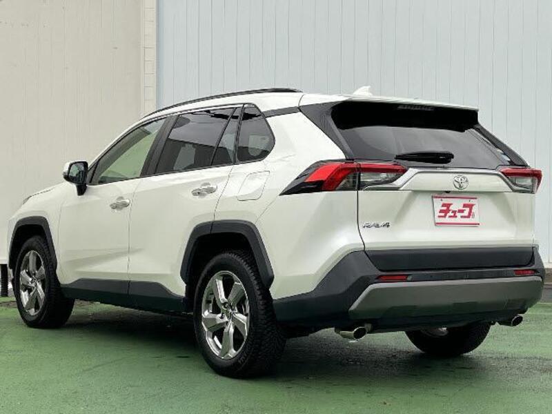 RAV4