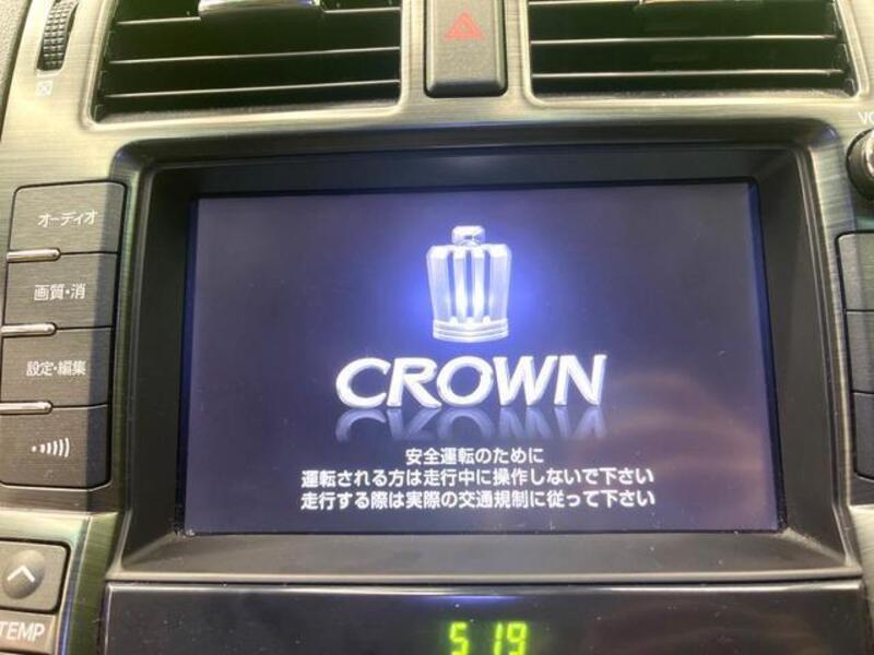 CROWN