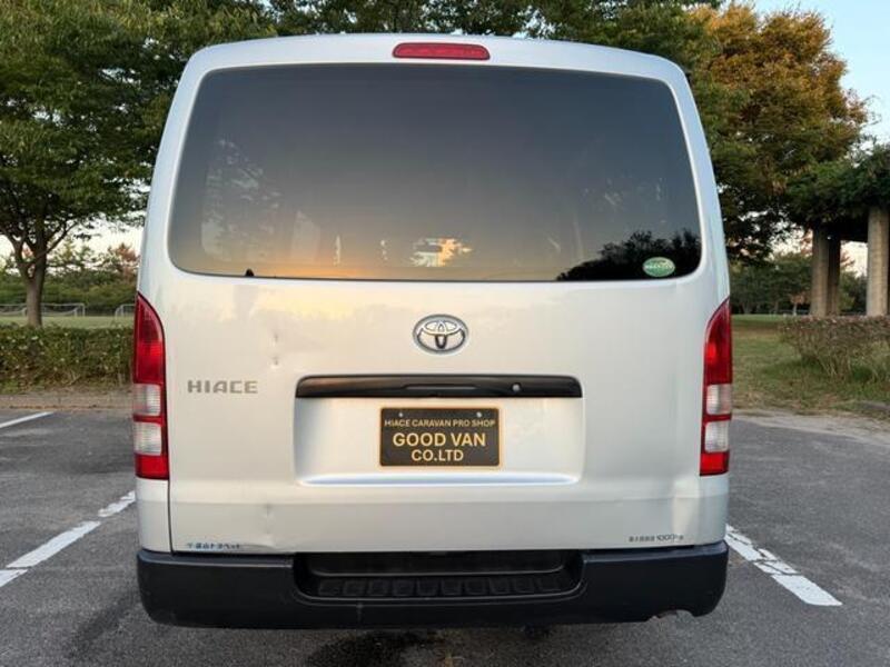 HIACE VAN