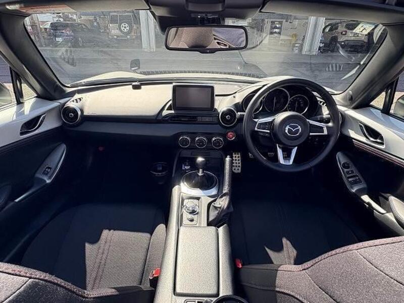 ROADSTER