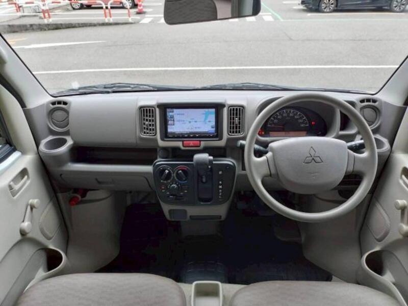 MINICAB VAN