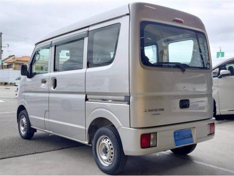 MINICAB VAN