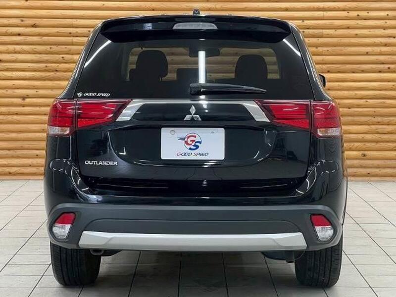 OUTLANDER