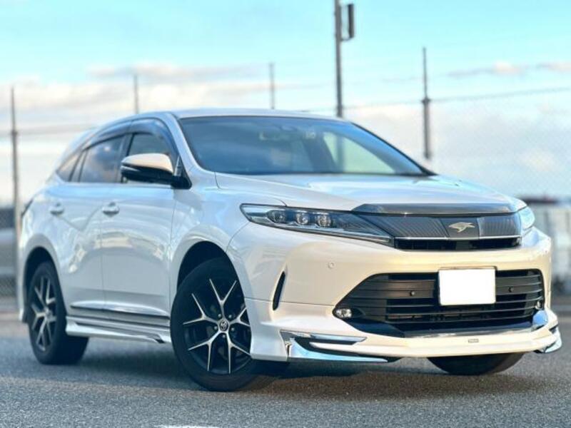 TOYOTA HARRIER