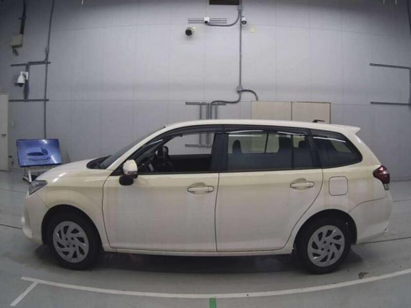 COROLLA FIELDER