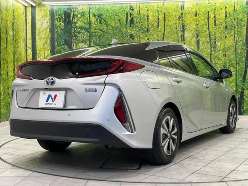 PRIUS PHV