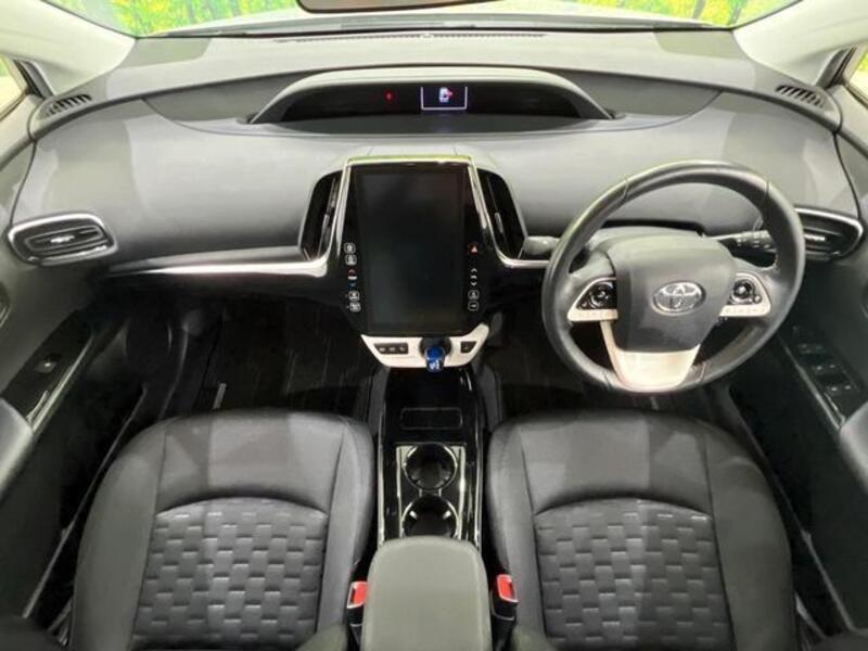 PRIUS PHV