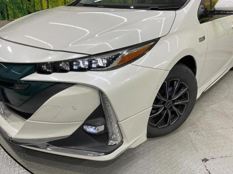 PRIUS PHV