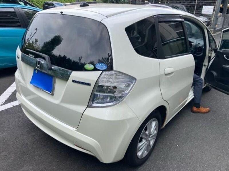 FIT HYBRID