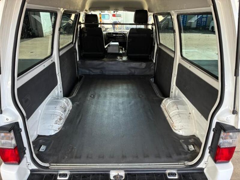 BONGO VAN