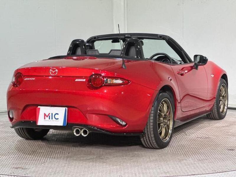 ROADSTER