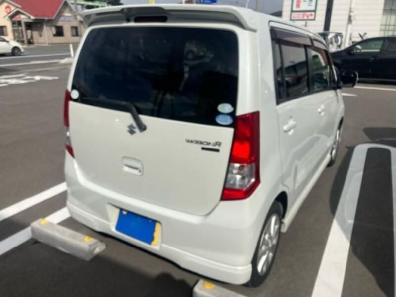 WAGON R