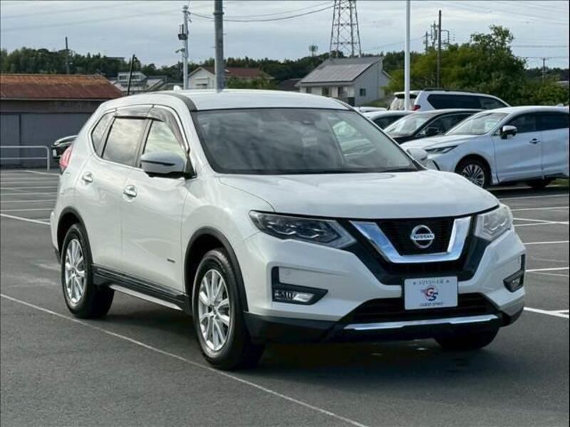 X-TRAIL