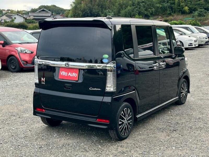 N BOX CUSTOM