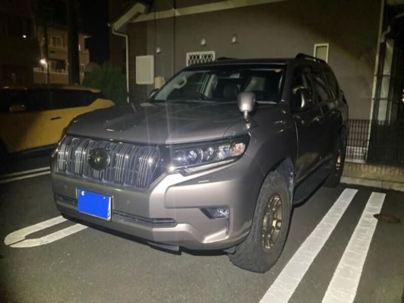 TOYOTA LAND CRUISER PRADO