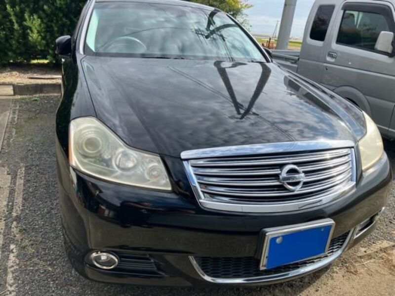 NISSAN FUGA
