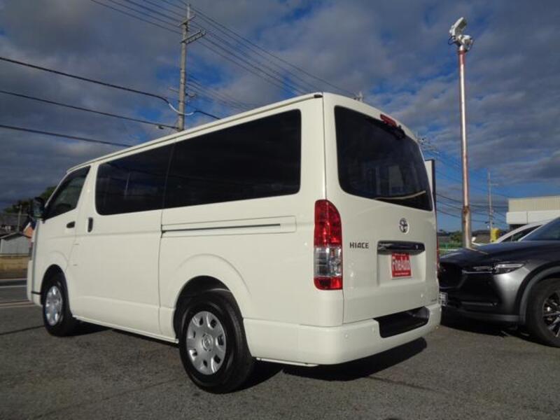 HIACE VAN