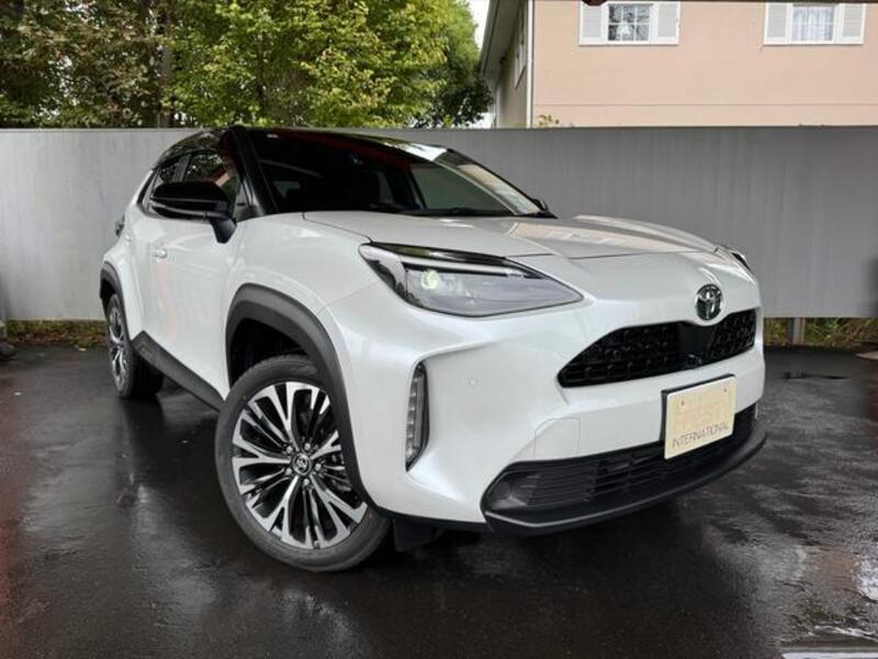 YARIS CROSS-0