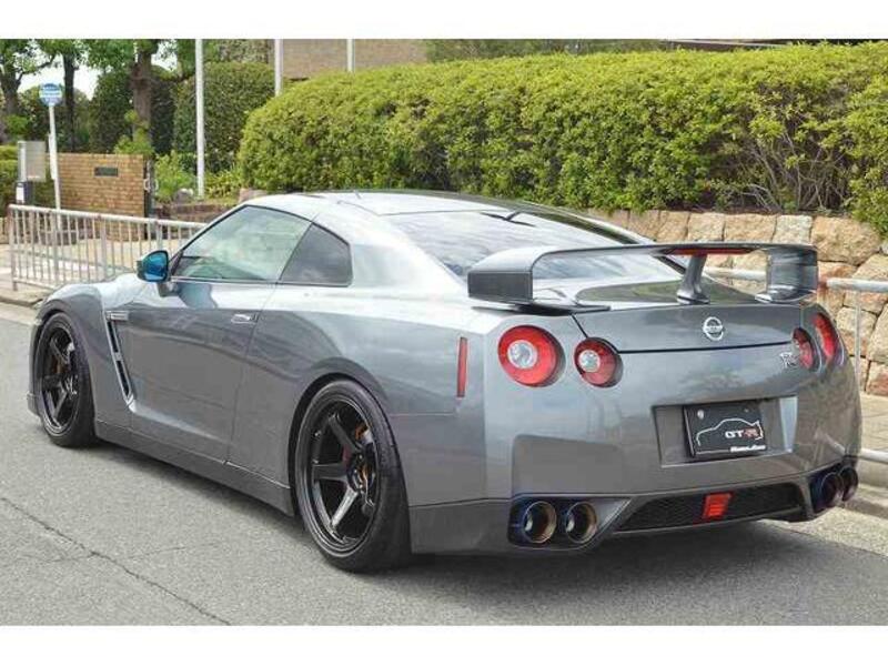 GT-R