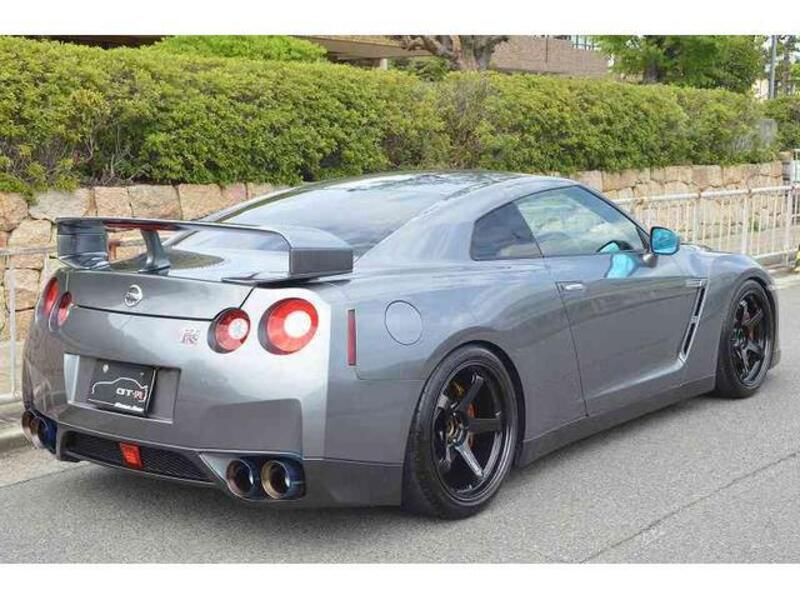 GT-R