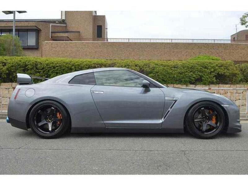 GT-R