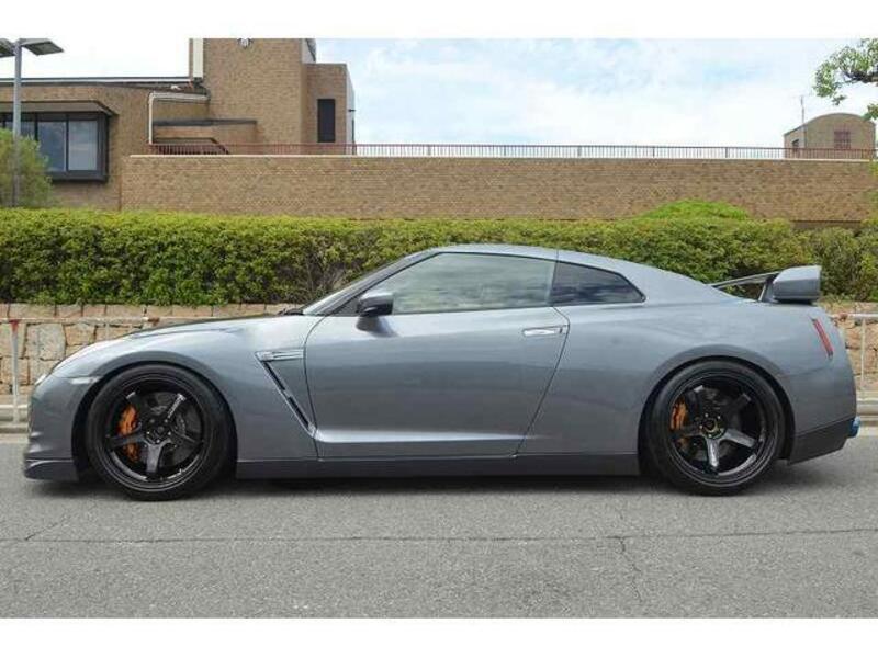 GT-R