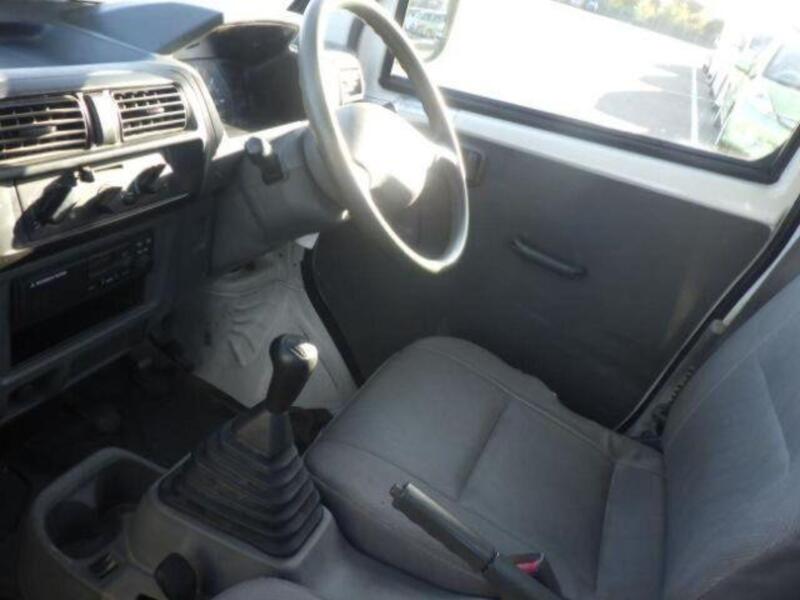 MINICAB TRUCK