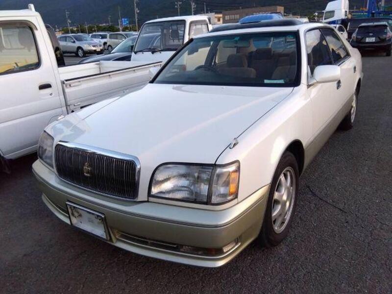 TOYOTA CROWN MAJESTA