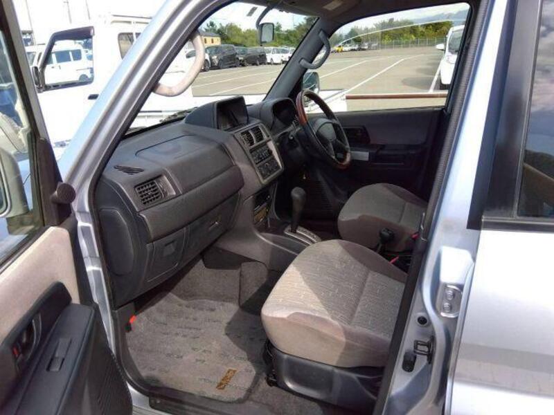 PAJERO IO