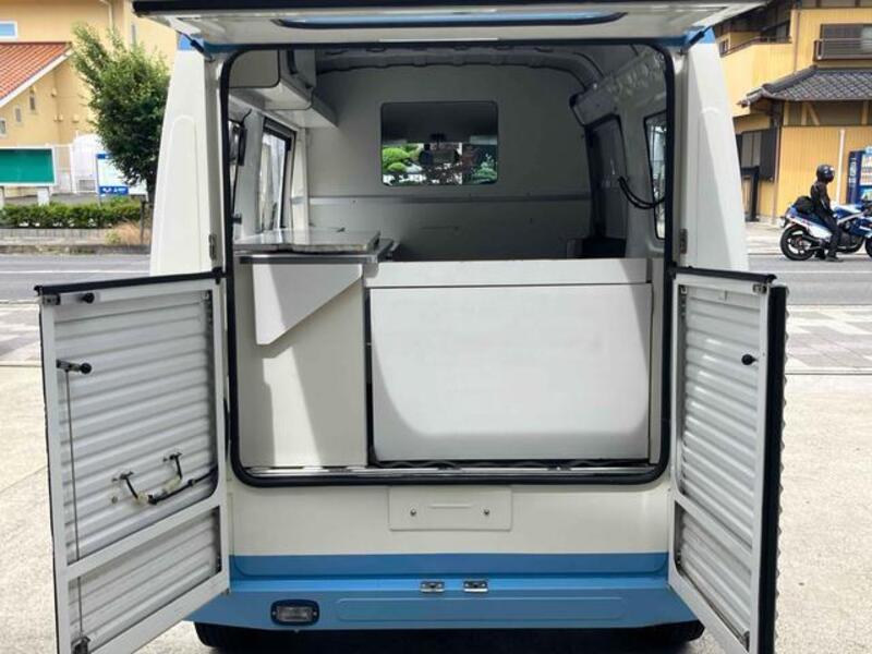 ACTY VAN