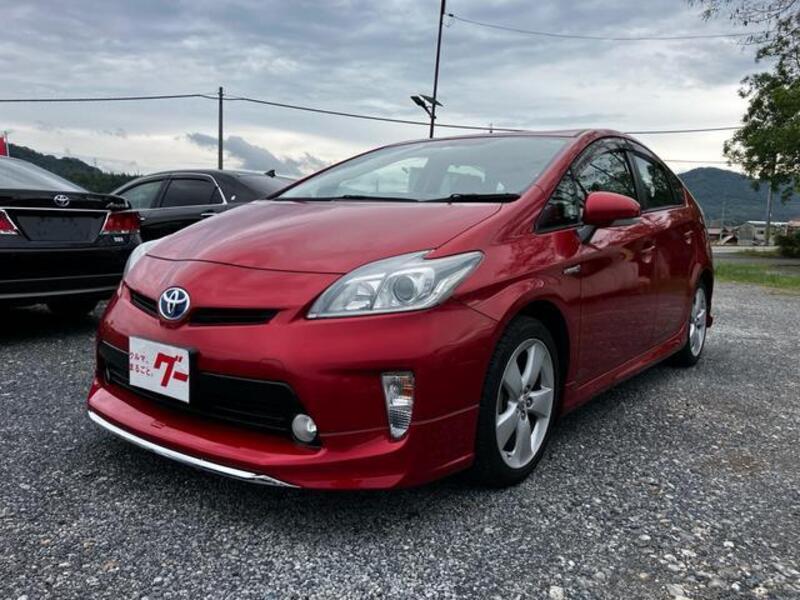 TOYOTA PRIUS
