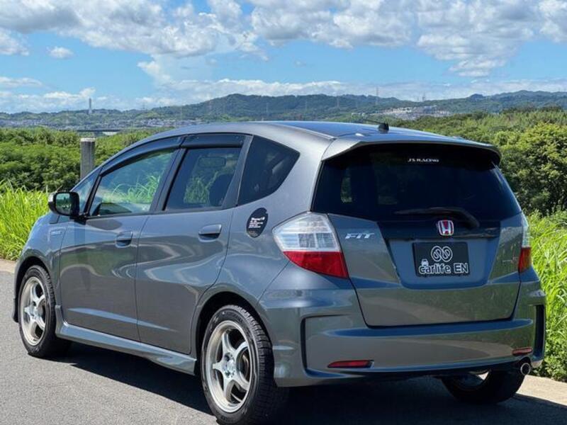 FIT HYBRID