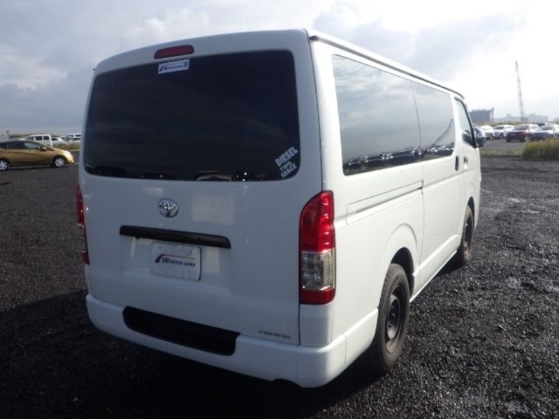HIACE VAN