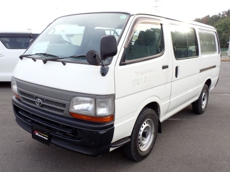 TOYOTA Regiusace Van