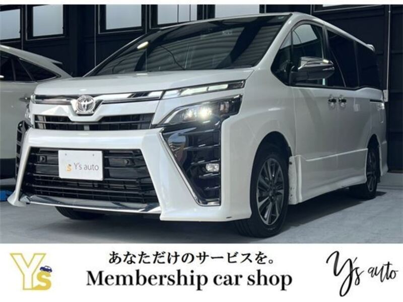 TOYOTA VOXY