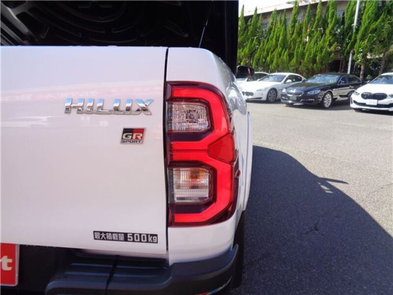 HILUX