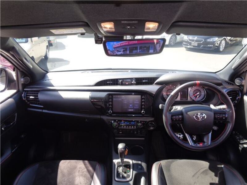 HILUX
