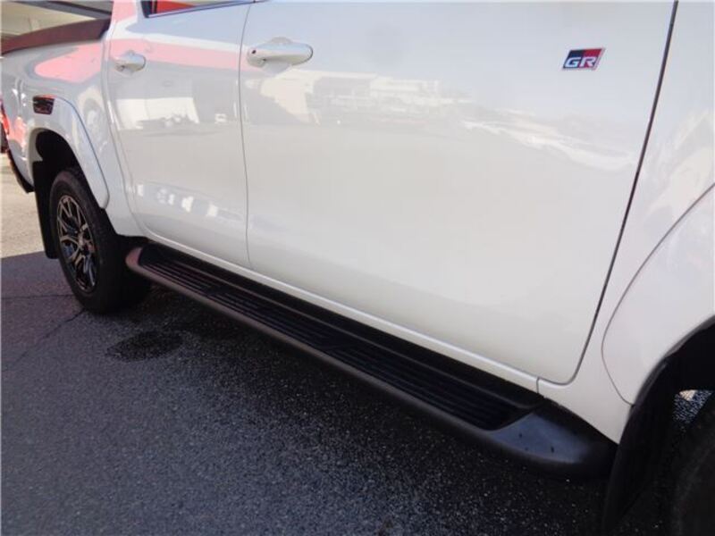 HILUX